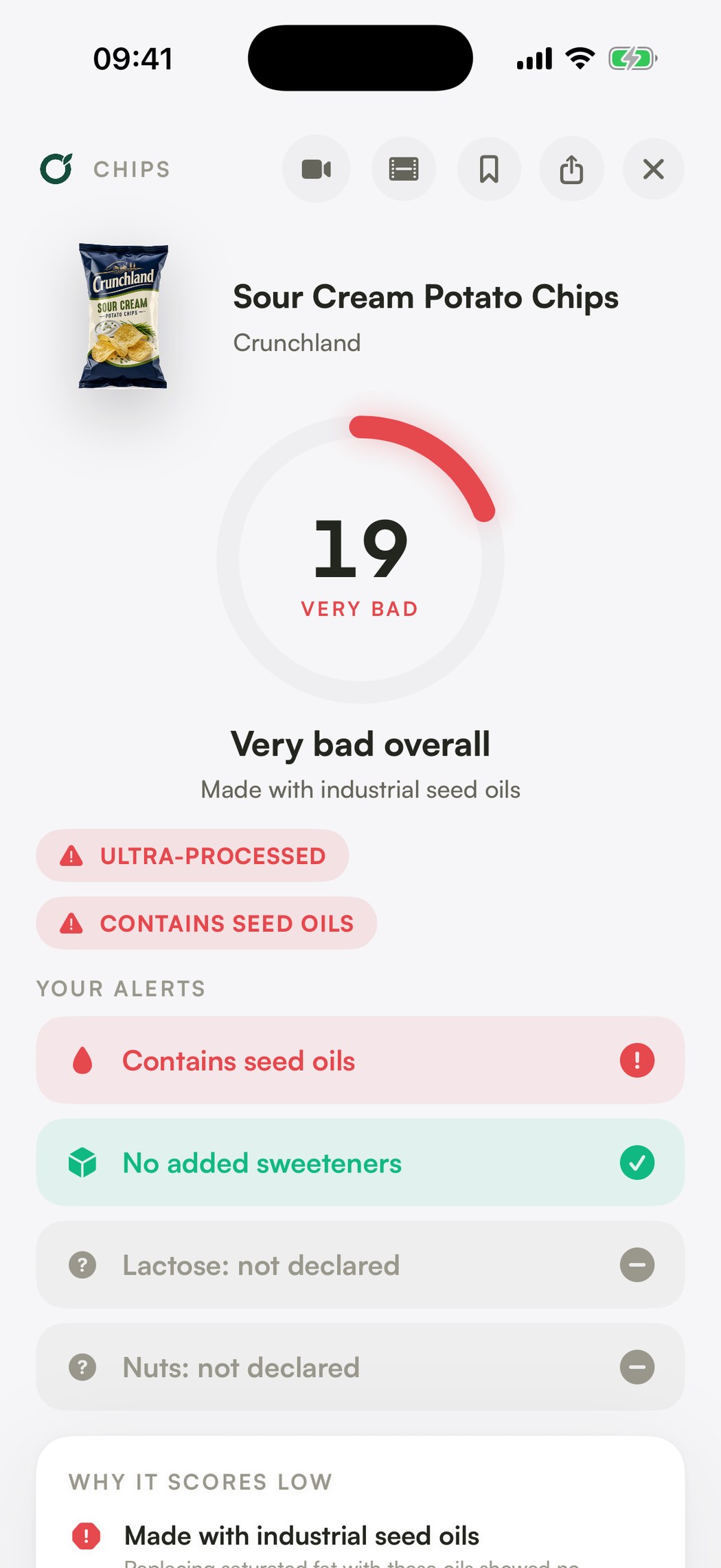 Optimally scoring a bag of potato chips 19 out of 100, flagged ultra-processed and contains seed oils